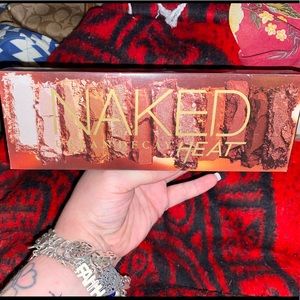 Urban decay heat palette